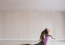 Najlepsze koszulki damskie na trening: idealne dopasowanie i wygoda koszulki damskie na trening