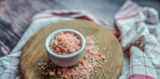 Jakie są najlepsze sposoby na zastąpienie soli w diecie?