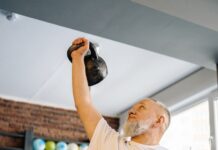 Jakie są najlepsze ćwiczenia na koordynację wzrokowo-ruchową z kettlebell