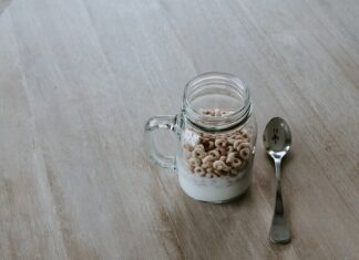 Jak przygotować pyszne i zdrowe smoothie z dodatkiem płatków śniadaniowych