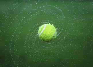 Jak serwować w tenisie?