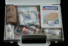 Jak spakować podpaski do samolotu? Jak spakować podpaski do samolotu?