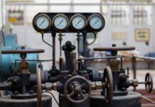 Jak działają pokrętła w lunecie?