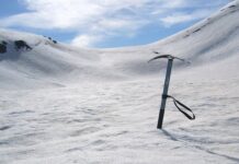 Jak przypiąć czekan? Jak przypiąć czekan?