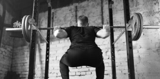 Co się stanie jeśli przez miesiąc będziesz robić 100 przysiadów dziennie?