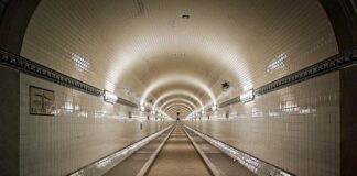 Jak najdłużej wytrzymać pod wodą?