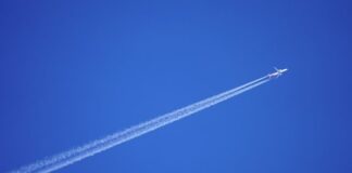 Co do samoobrony w samolocie?