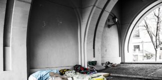 Czy w OBI są materace dmuchane?